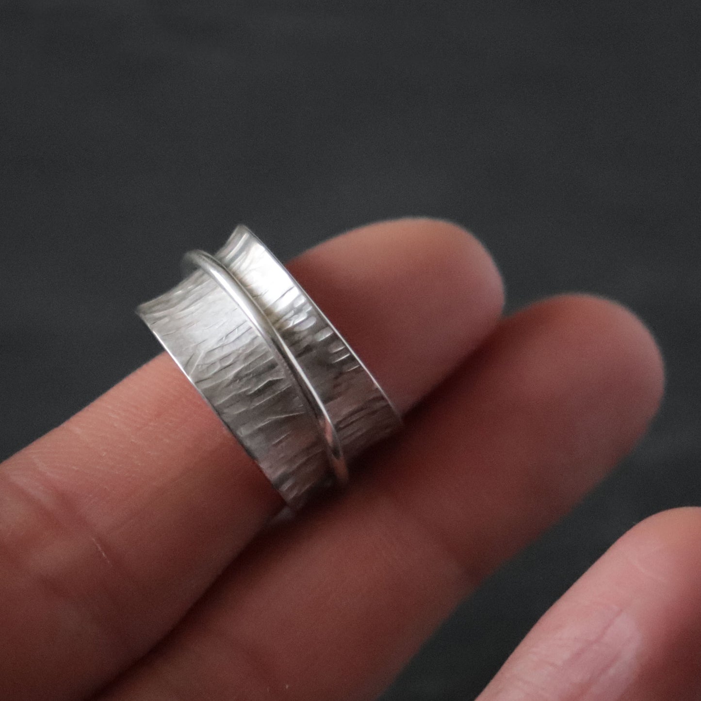 Tree Bark Spinner Ring - Size UK R