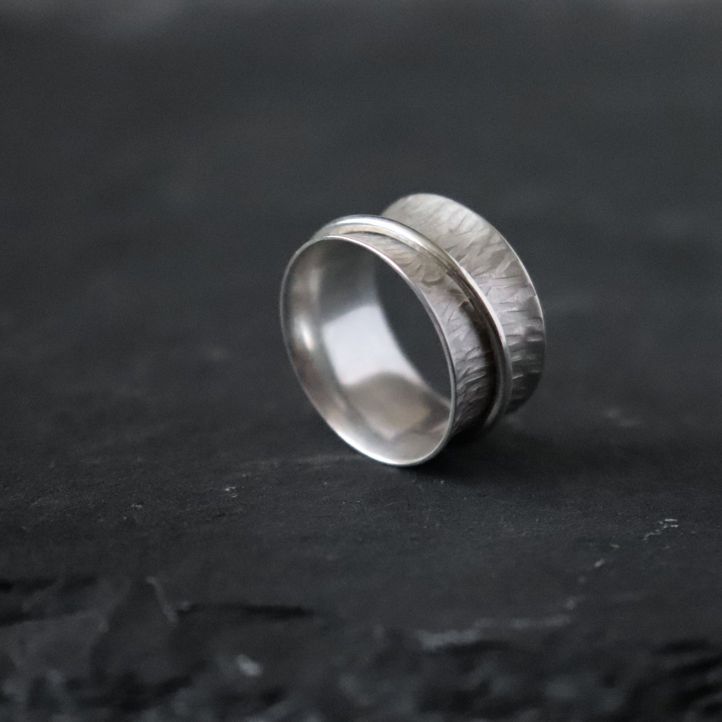 Tree Bark Spinner Ring - Size UK R