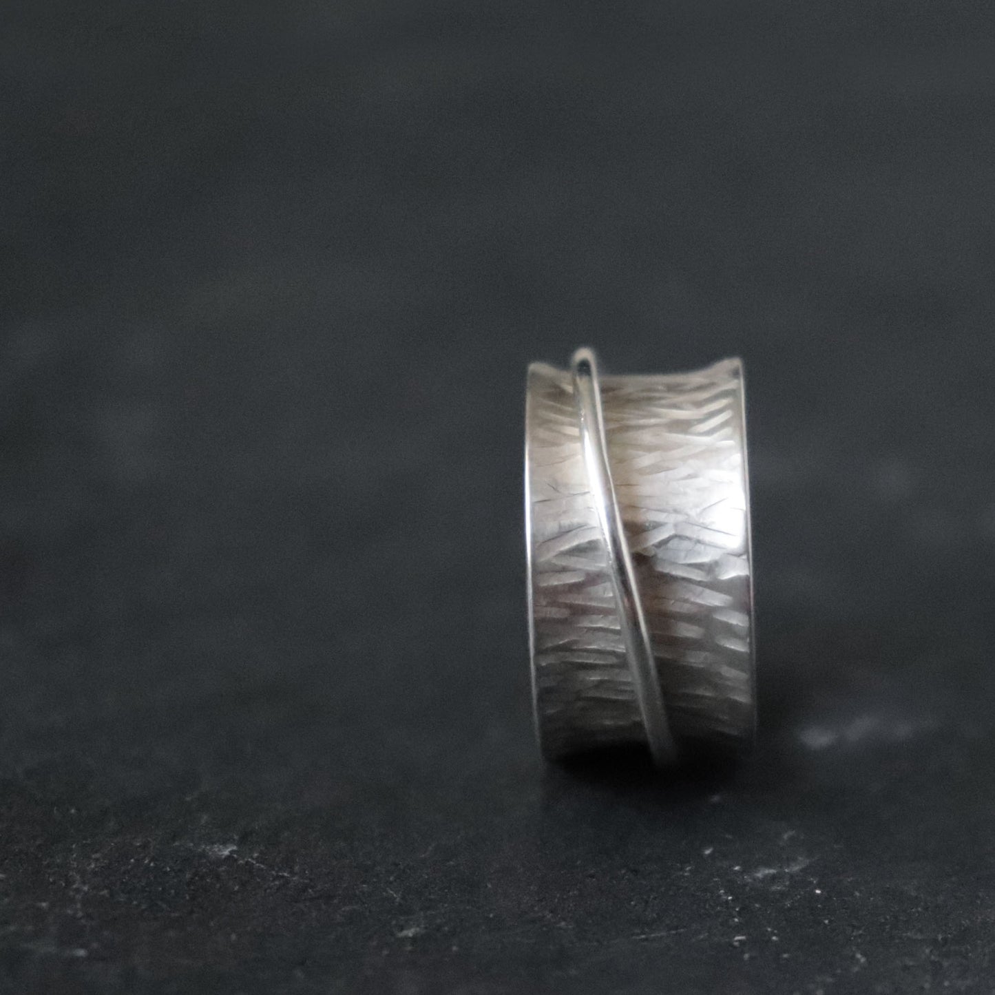 Tree Bark Spinner Ring - Size UK R